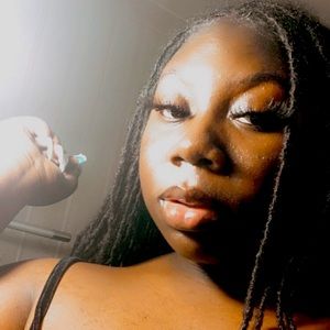 Meet your Posher, Alana